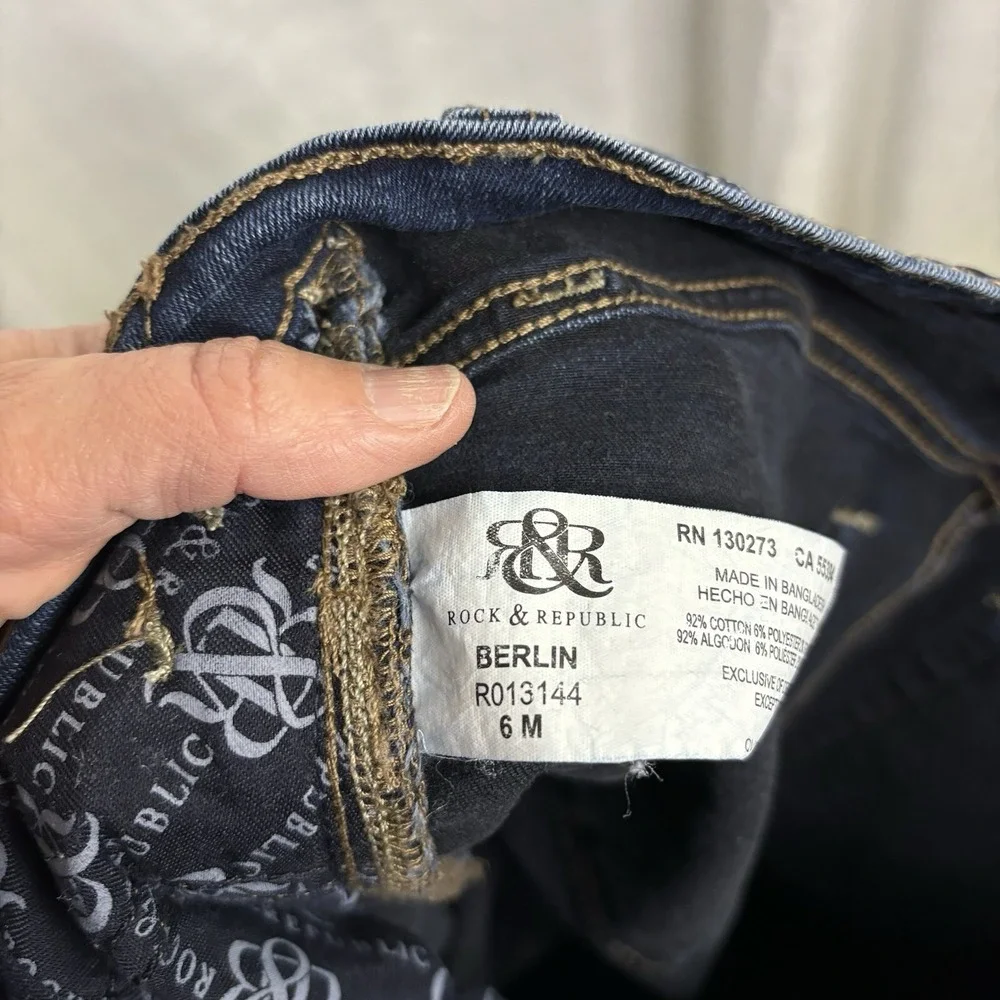 Rock and Republic Zipadeedooda Zip‎ Leg Jeans Size 6